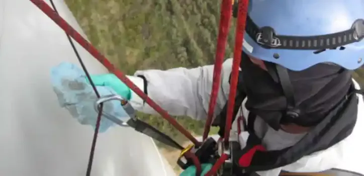 BELFOR maintenance and cleaning of wind turbine